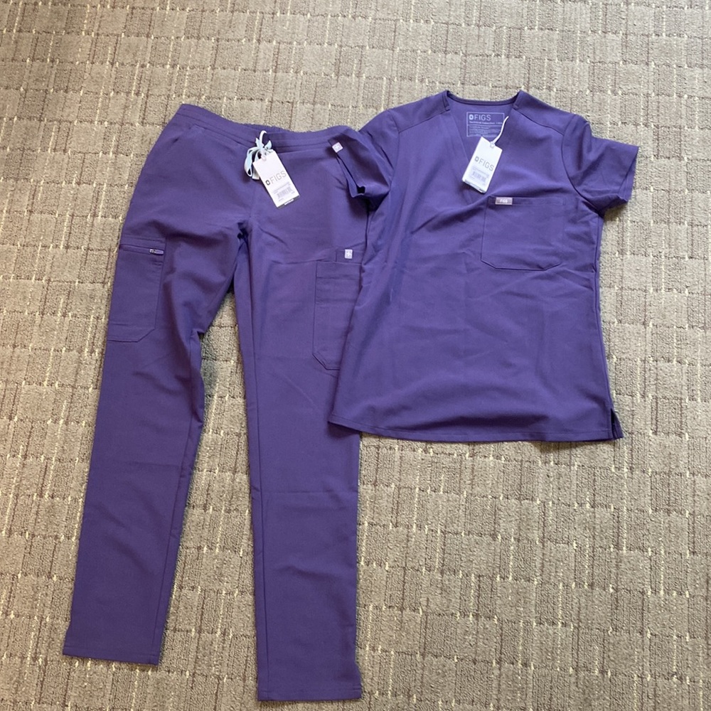 NWT Figs scrubs set in Purple Shadow Catarina top and Yola skinny regular xxs